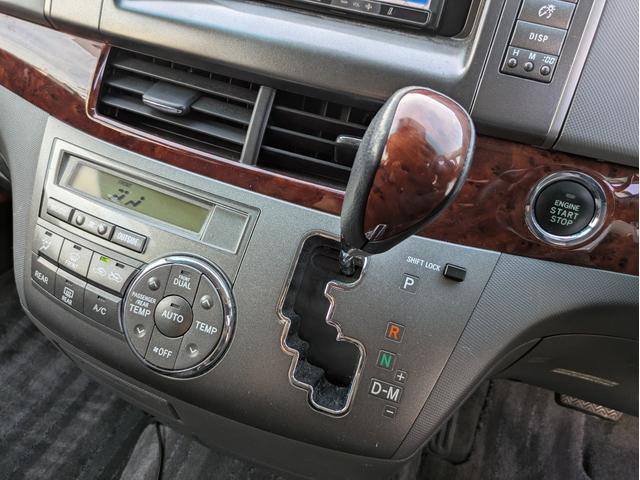 1002002A30260403W00102.jpg