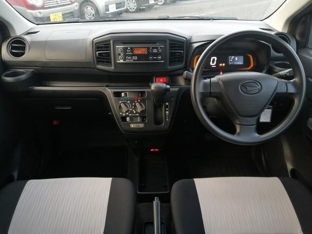 0560657A30260918W00210.jpg