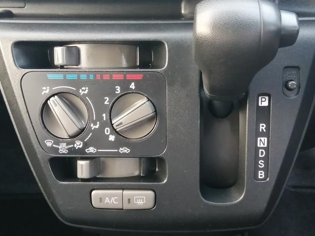 0560657A30260918W00217.jpg