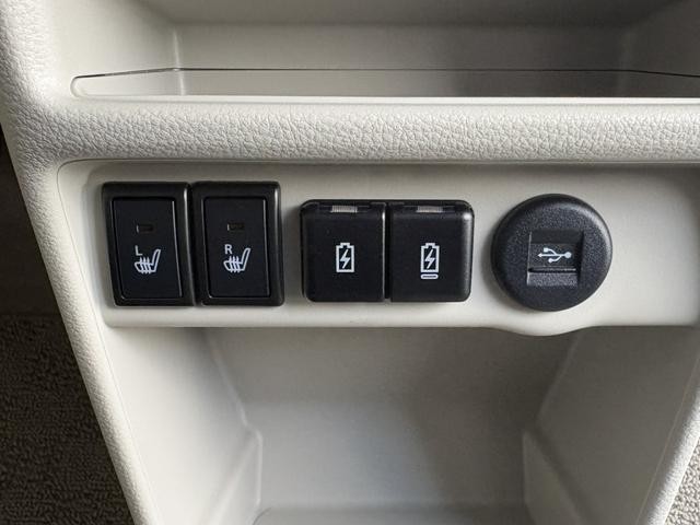 0704150A30260717W00418.jpg