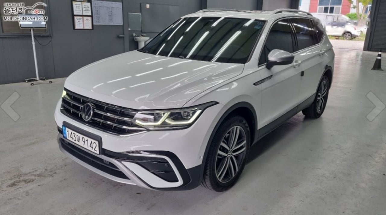 2023 Volkswagen Tiguan, photo 1 of 1