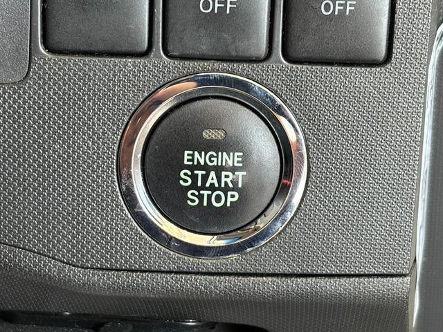0302262A30260721W00106.jpg