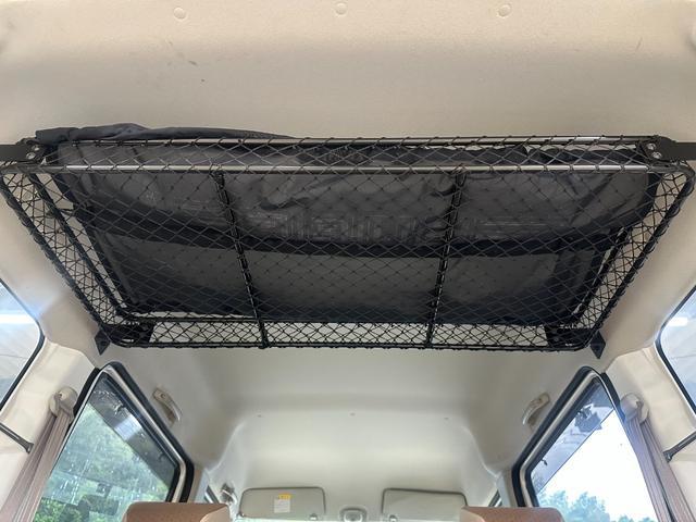 1001900A30260521W00213.jpg