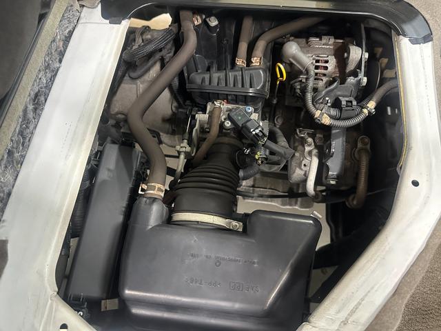 1001900A30260521W00217.jpg