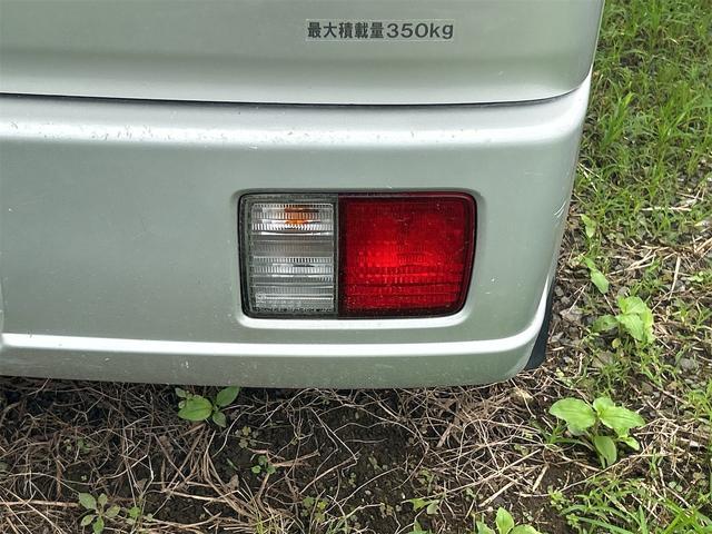 0804546A30260704W00119.jpg