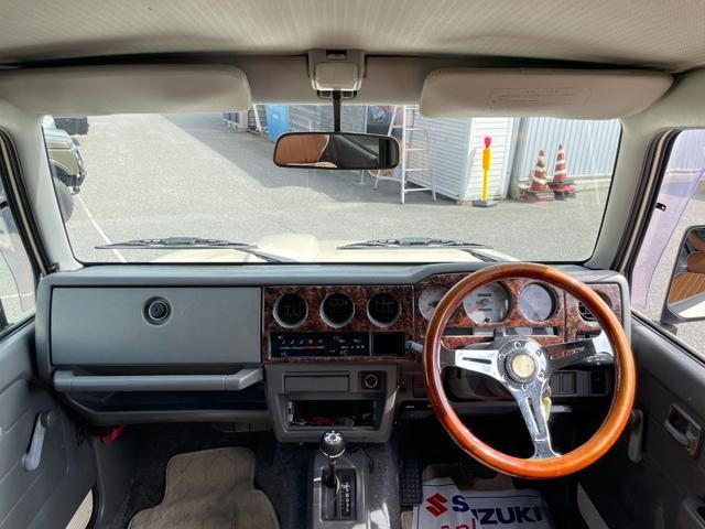 0706597A30260902W00208.jpg