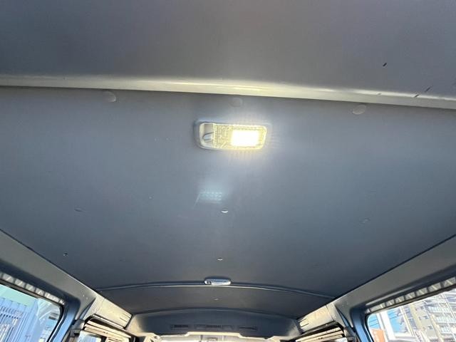 0805011A30261005W00114.jpg