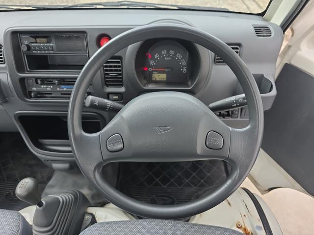 0804908A30260622W00116.jpg