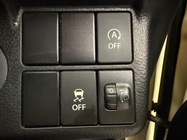 0300353A30260525W00104.jpg