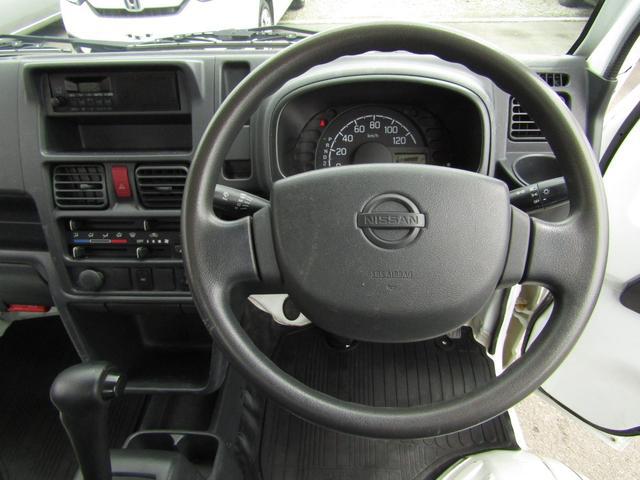 0903304A30260609W00411.jpg