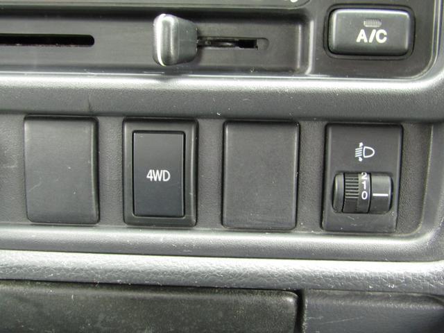 0903304A30260609W00417.jpg