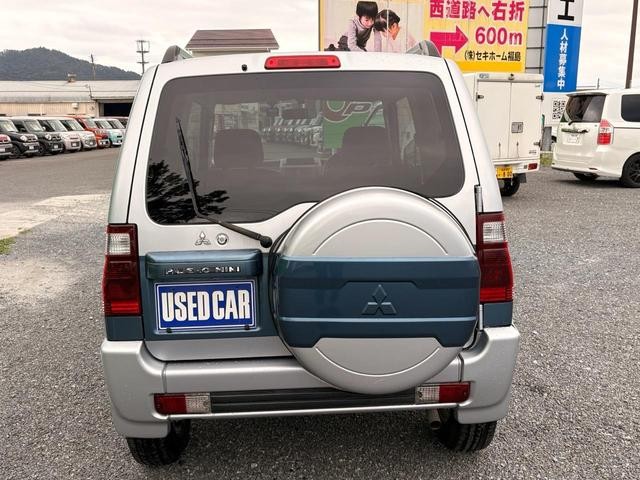0903446A30260810W00106.jpg