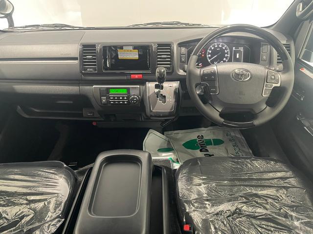 0301039A30251216W00104.jpg