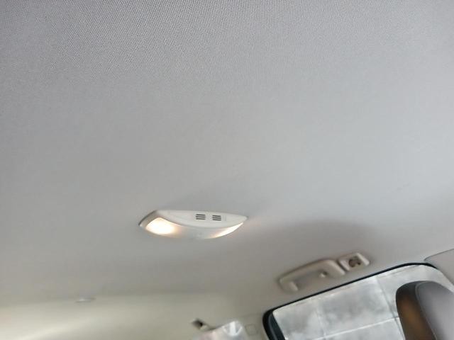 0704870A30260405W00114.jpg