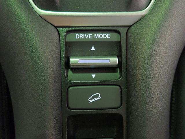 0201190A30260618W01011.jpg