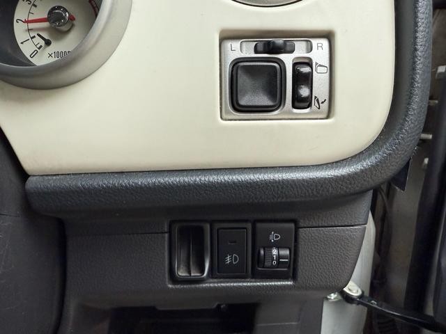 3000414A30250403W00416.jpg