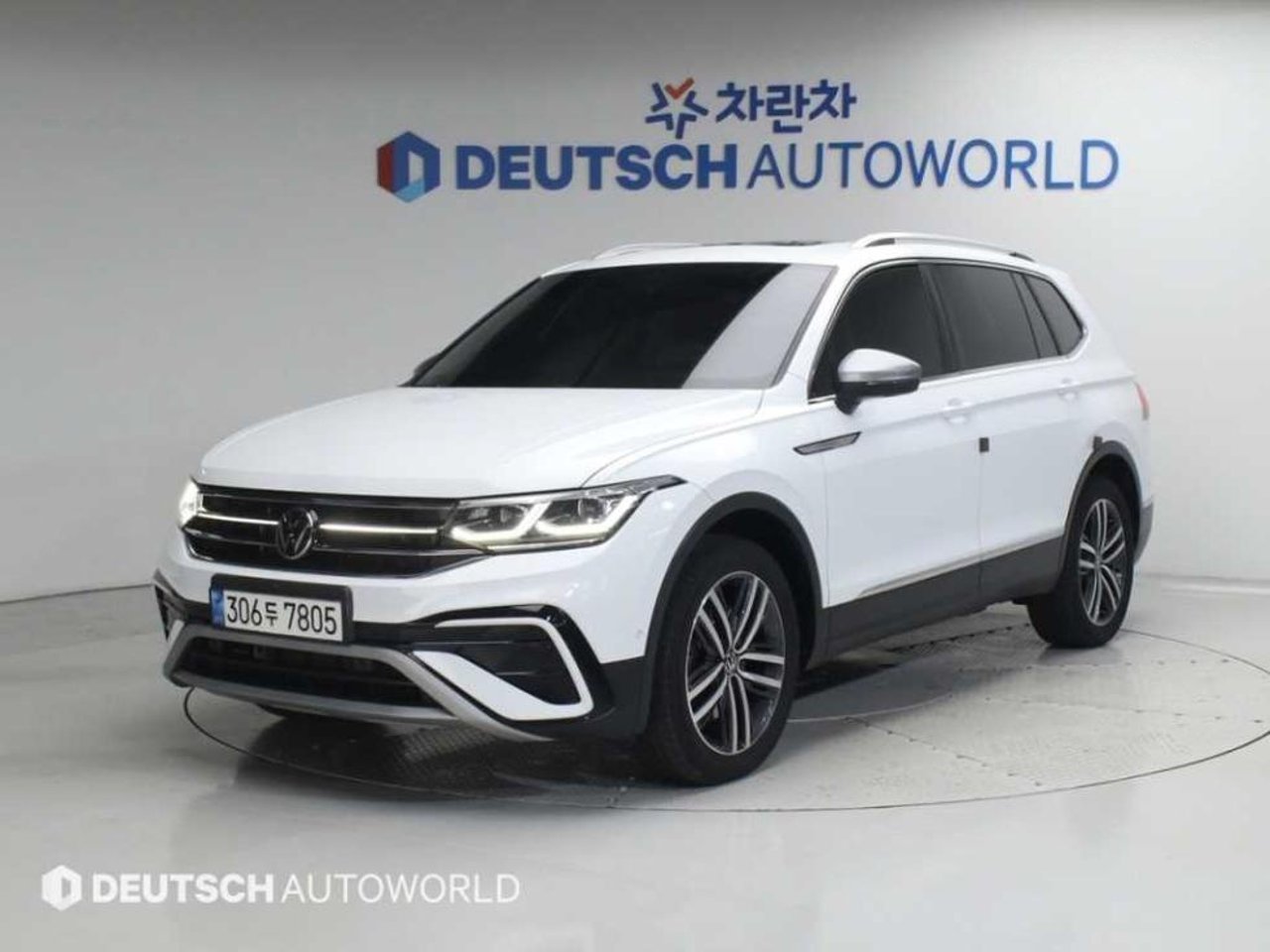 2022 Volkswagen Tiguan, photo 1 of 1