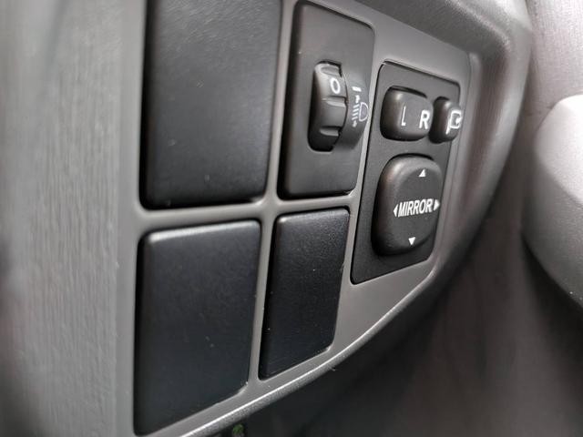 0541751A30260817W00209.jpg