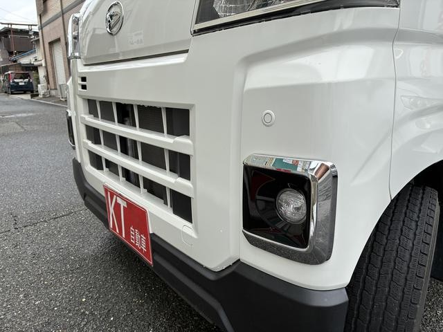 0700094A30261001W00210.jpg
