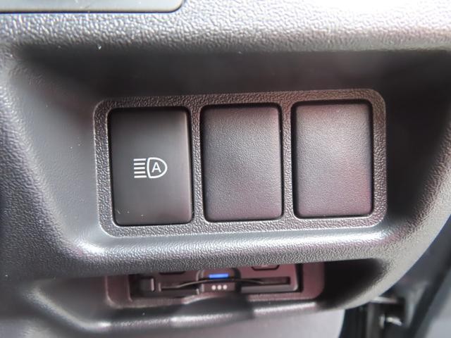 0561200A30260913W00211.jpg