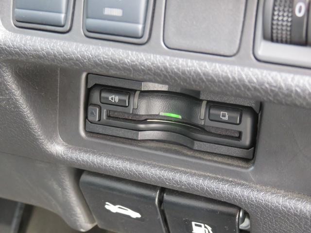 0610025A30260913W00219.jpg