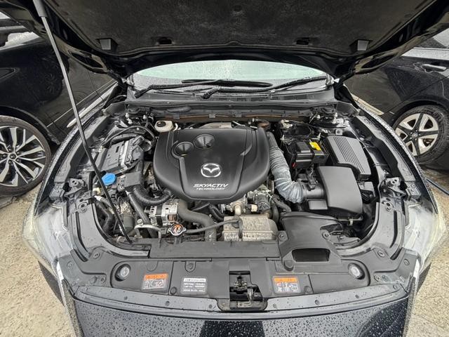 0209366A30260926W00115.jpg