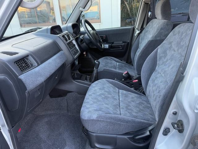 3000414A30251206W00415.jpg
