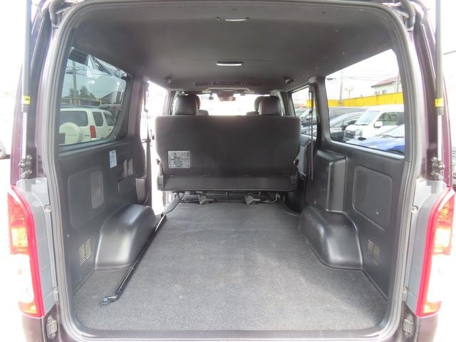 0561200A30260913W00718.jpg