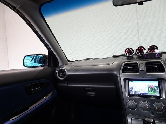 0551070A30260911W00215.jpg