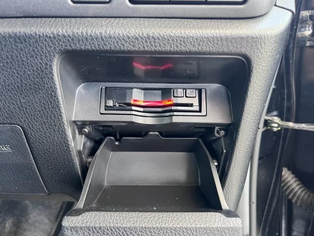 1000997A30260807W00208.jpg