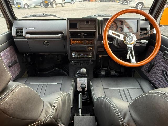 0504805A30260809W00111.jpg