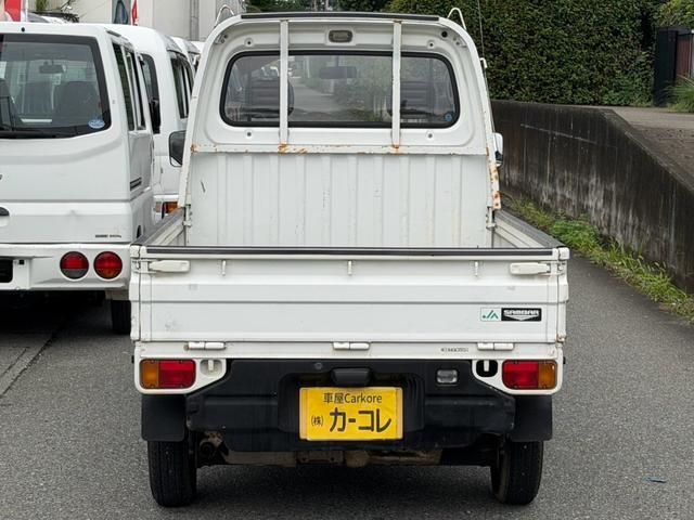 0551096A30260912W01306.jpg
