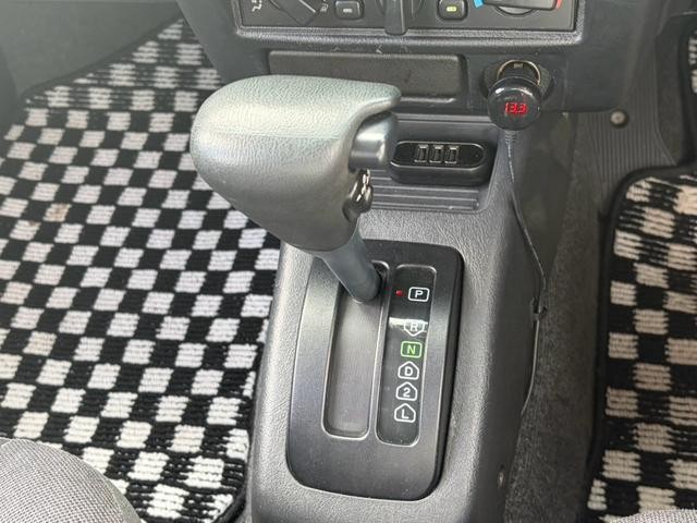 0500063A30261016W00106.jpg