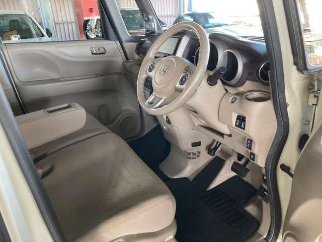 22268682_carP_l_2.jpg