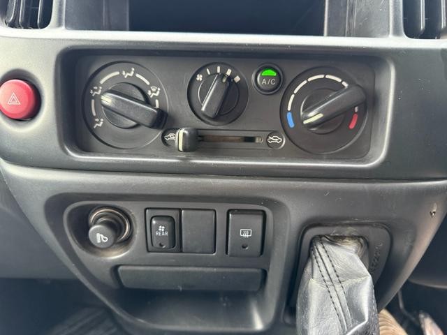 3000414A30260717W00216.jpg