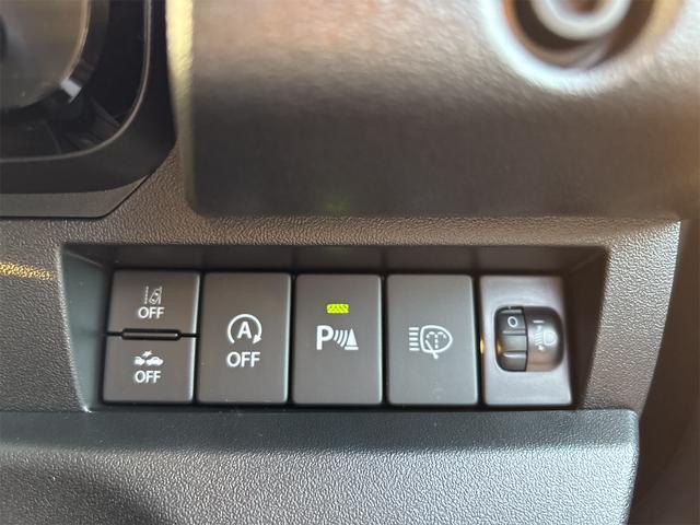 0700828A30261002W00103.jpg