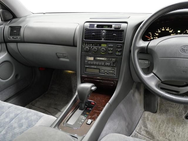 2505720A30260923W00218.jpg