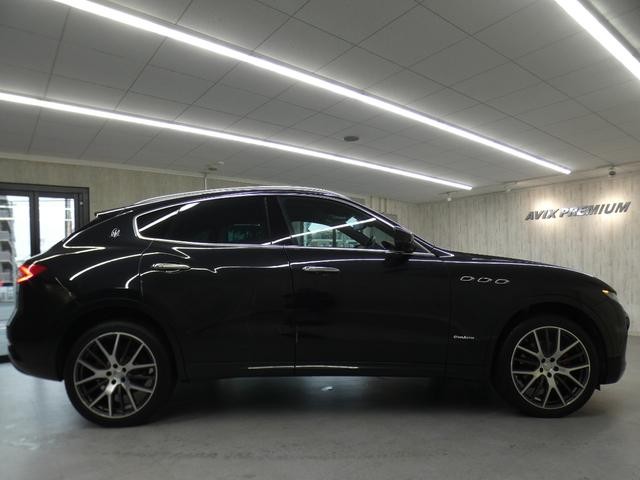 9510132A30260829W00204.jpg