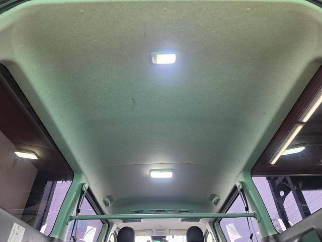 0209521A30260925W00118.jpg