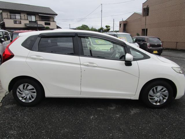 0550837A30260621W00105.jpg