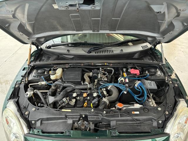 0402950A30260706W00417.jpg