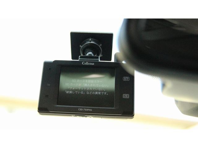 9510367A20261015W00216.jpg