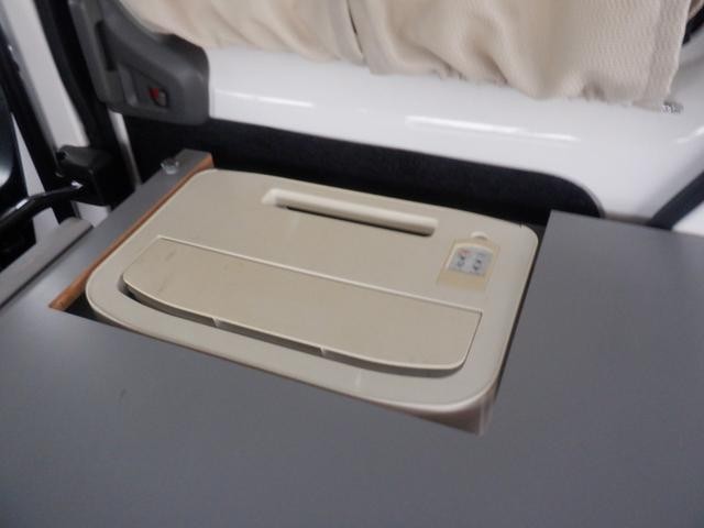 0709200A30260910W00215.jpg