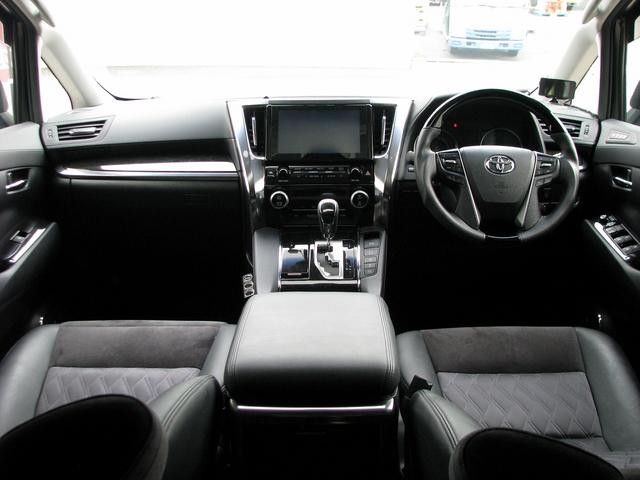 9572034A30260909W00117.jpg