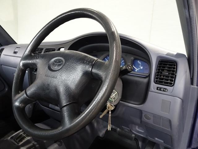 0551070A30260905W00118.jpg