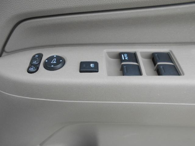 0500691A30260623W00110.jpg