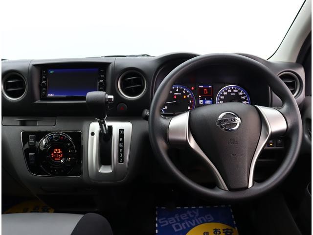 0551544A30260905W00215.jpg