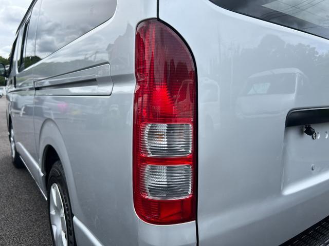24200105_carP_l_12.jpg