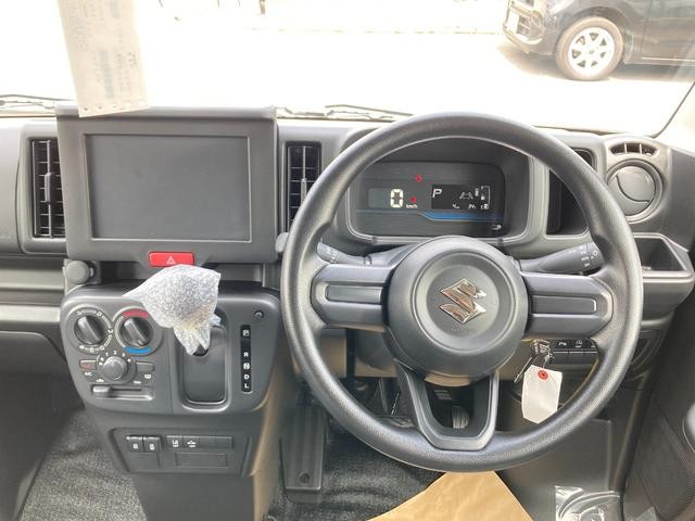 0530243A30260821W00104.jpg