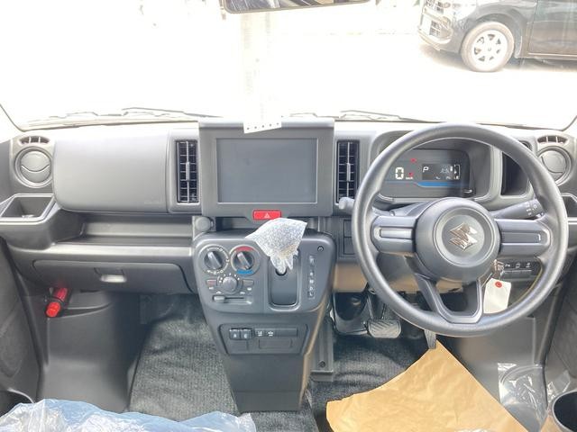 0530243A30260821W00115.jpg